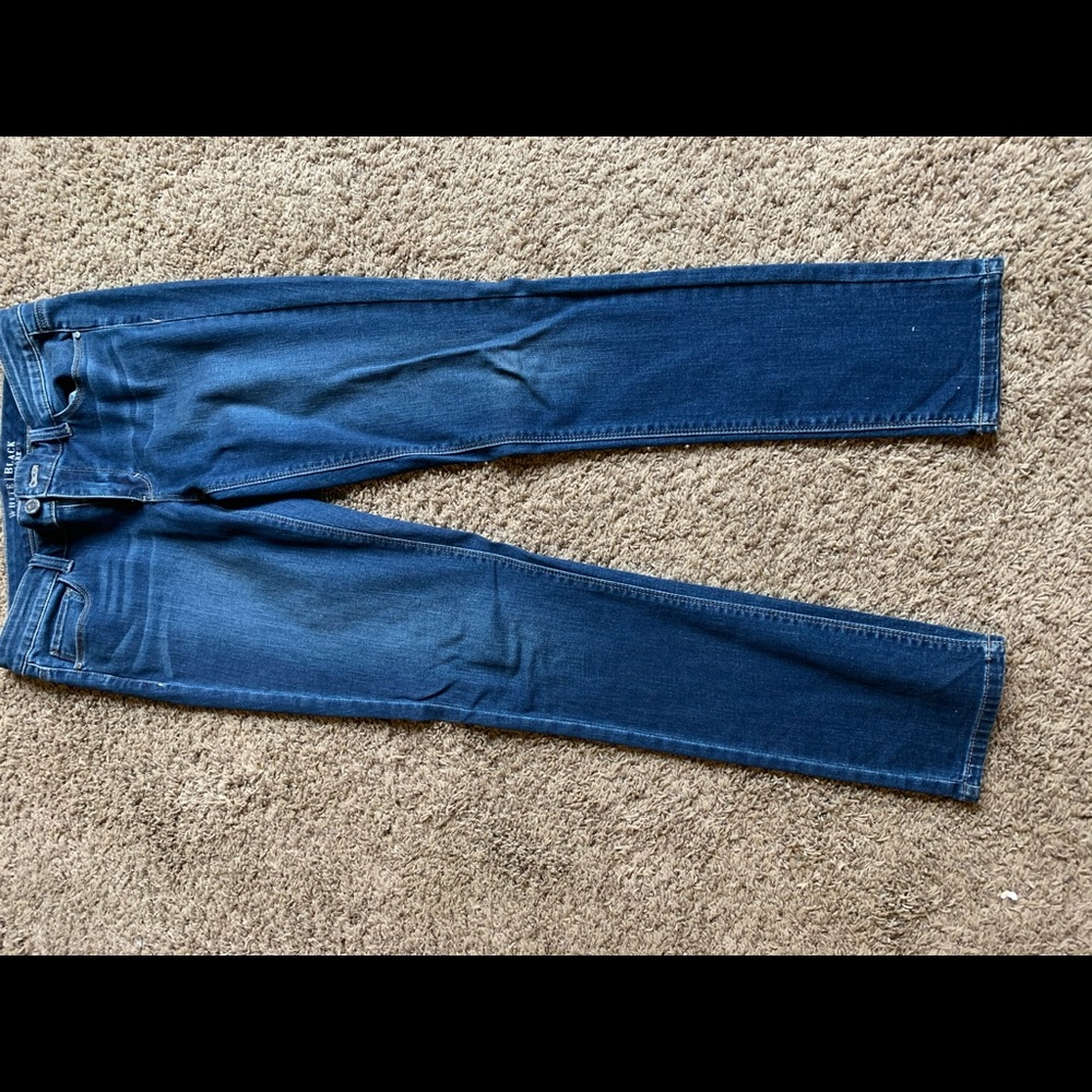 White House Black Market skinny jean